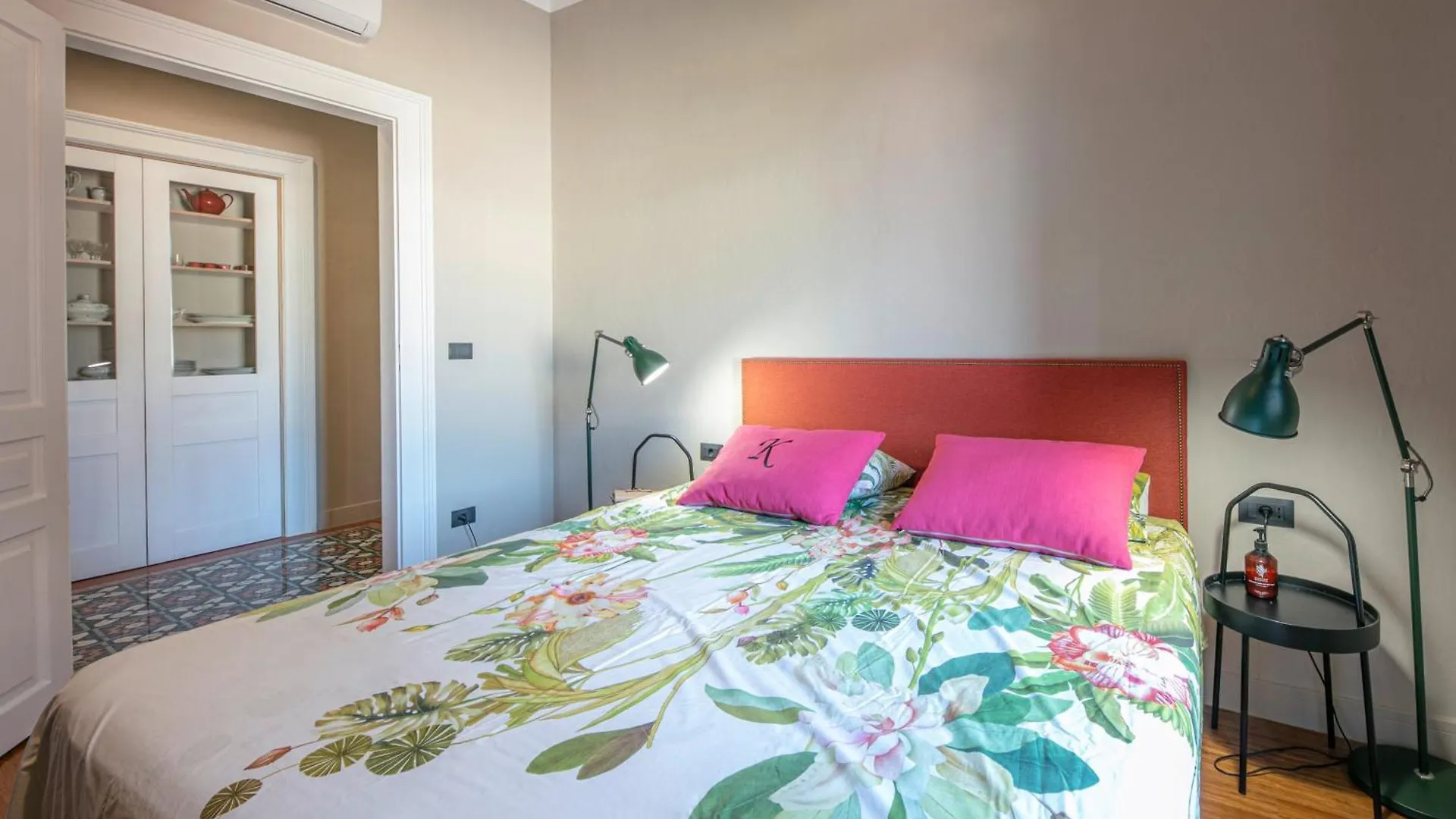 Palazzina Apartment רוביני